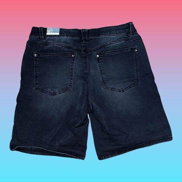 NWT Wit & Wisdom Ab Solution Black Denim Shorts Size 8 - Picture 3 of 4